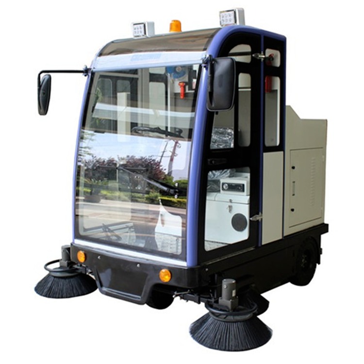 SD1800推荐驾驶式环卫清扫车 电动扫地车 半封闭式自动清扫车 室外景点扫地机
