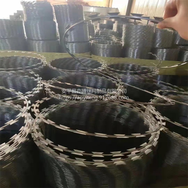 台湾现货不锈钢刀片滚笼厂家供应新竹刺钢网墙苗栗围墙刺丝滚笼
