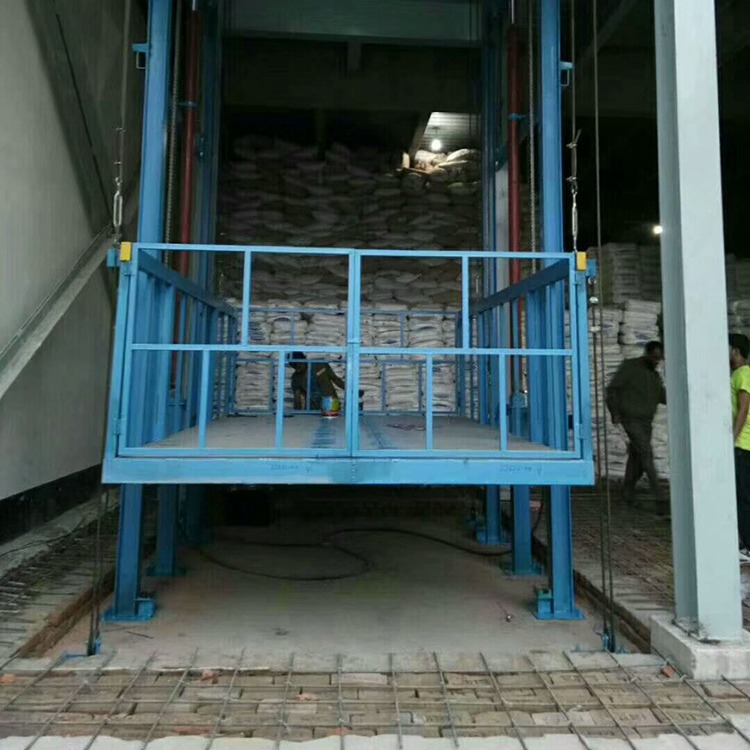 液压小型货梯 升降梯 工业厂房货梯 轿厢式货梯启运日照市