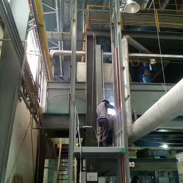 银州区升降机货梯 轿厢式货梯 工业厂房货梯定制生产