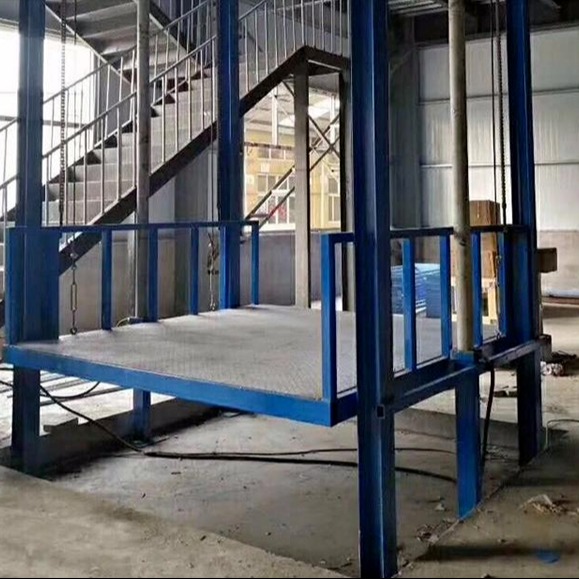 货物升降机 升降载货电梯 启运泉州市工业厂房货梯定制