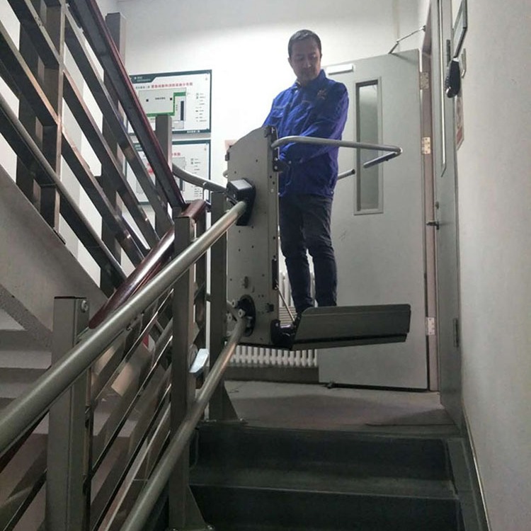 荆州市楼道升降平台 无障碍斜挂升降机 台阶式斜挂电梯